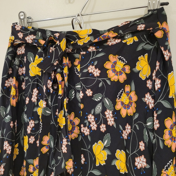 Tahari black and yellow peach floral A line midi skirt - Picture 3 of 7